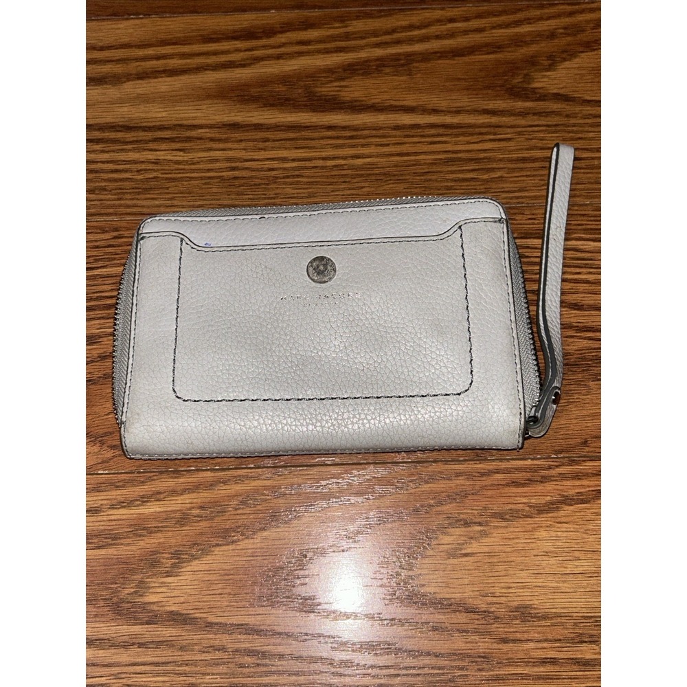 EUC MARC JACOBS LIGHT Dove GENUINE Pebbled Leather Wallet Wristlet New MSPR $155 - Picture 2 of 7